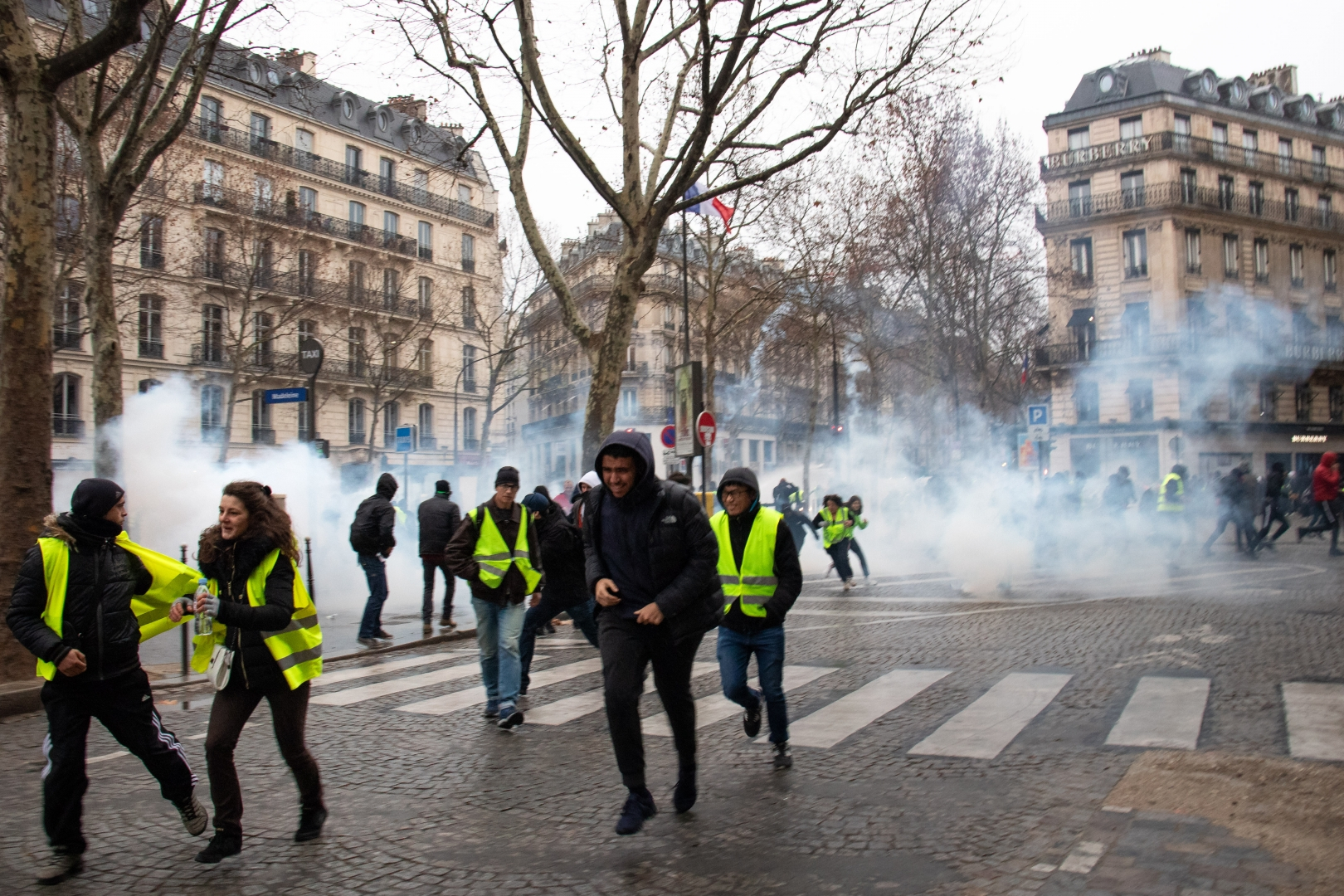 Протесты в Париже: более сотни задержанных