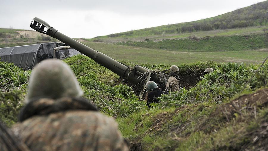 Армения вновь пытается обострить ситуацию на границе, обстреляно азербайджанское село