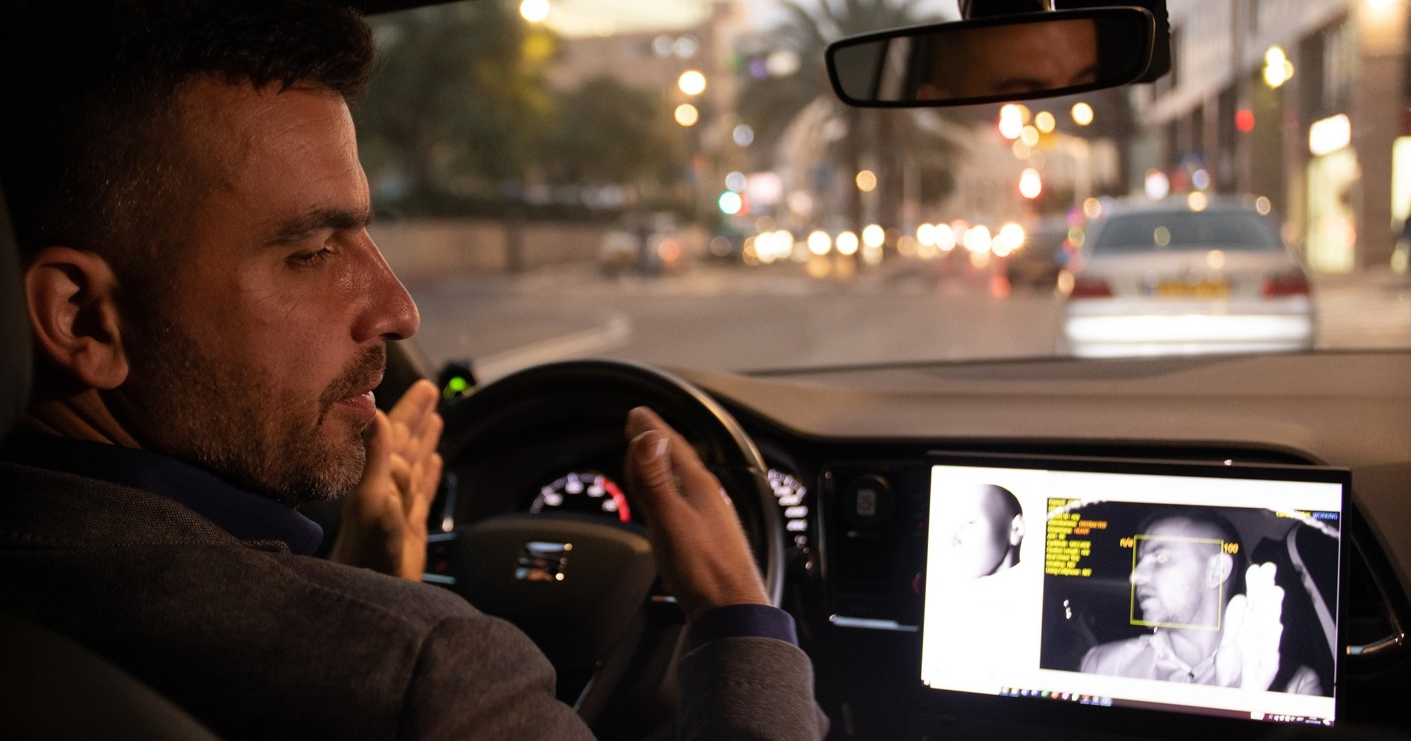 Ученые научили искусственный интеллект выявлять опасных водителей на дороге