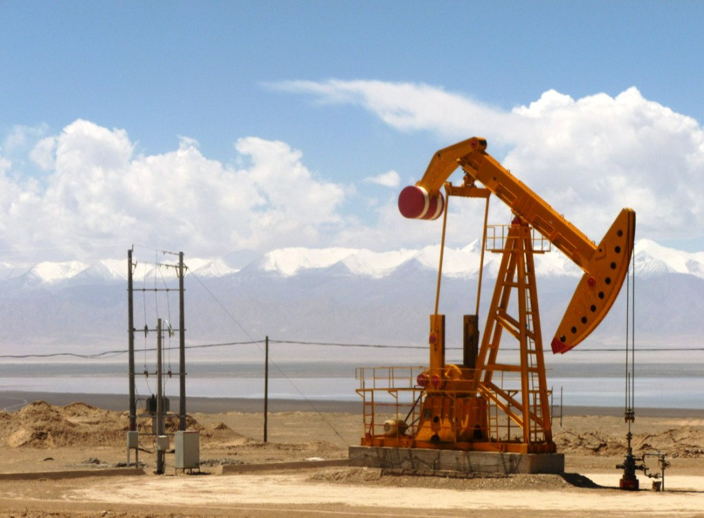 В мире снова падают цены на нефть