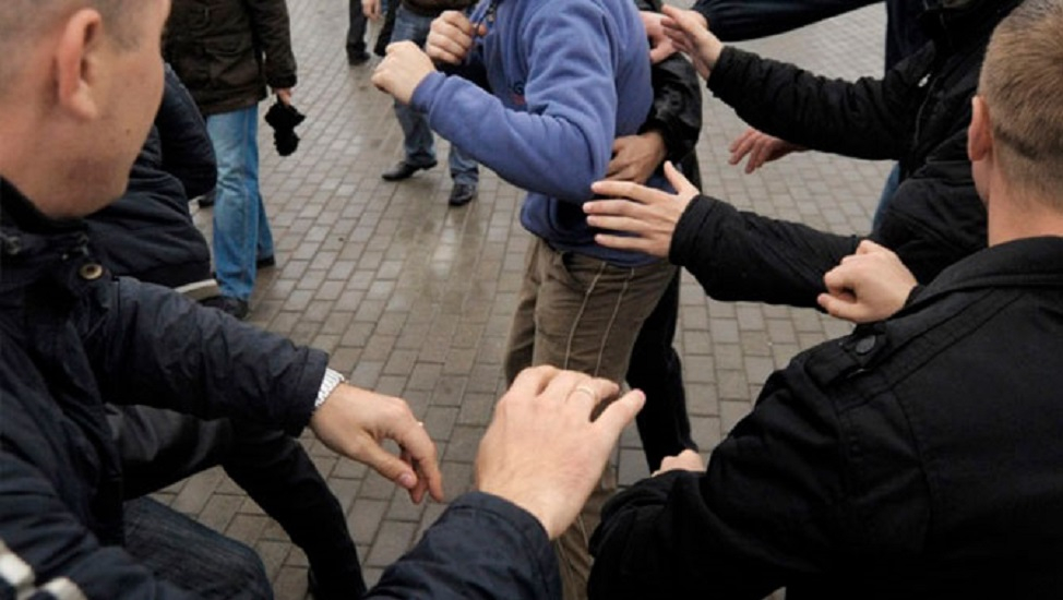 Массовая драка с поножовщиной в Баку: есть раненые