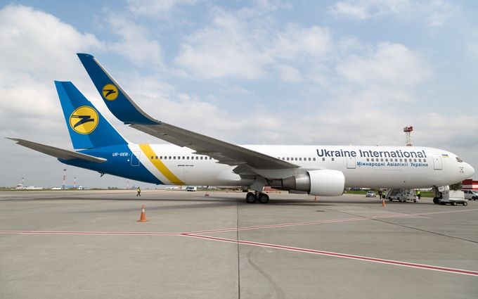 Крупнейшая авиакомпания Украины отменяет рейсы в Ереван