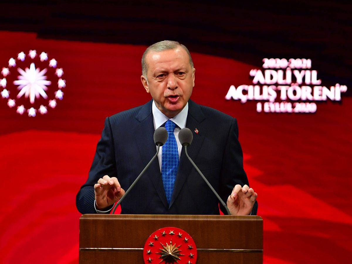 Эрдоган призвал покончить с оккупацией Арменией территории Азербайджана