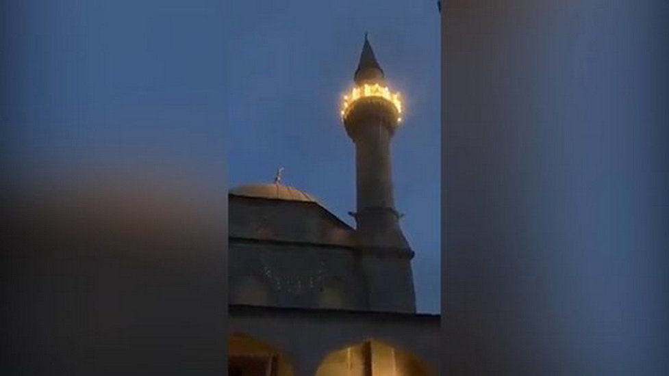 В турецких мечетях читают молитвы за азербайджанскую армию - ВИДЕО