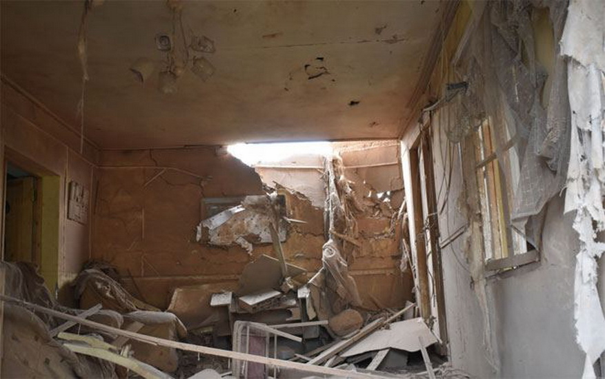В Тертере армянскими снарядами разрушено 11 школ, ранен учитель