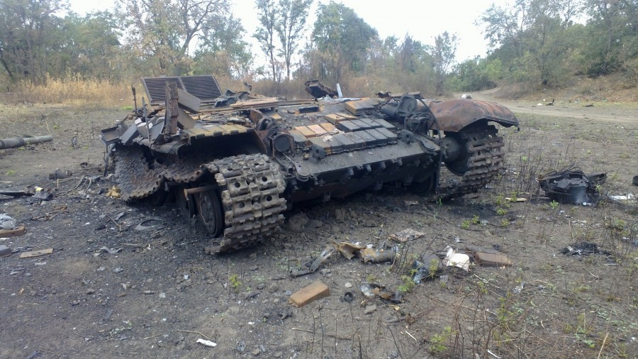 Минобороны АР: Уничтожены еще три танка вооруженных сил Армении