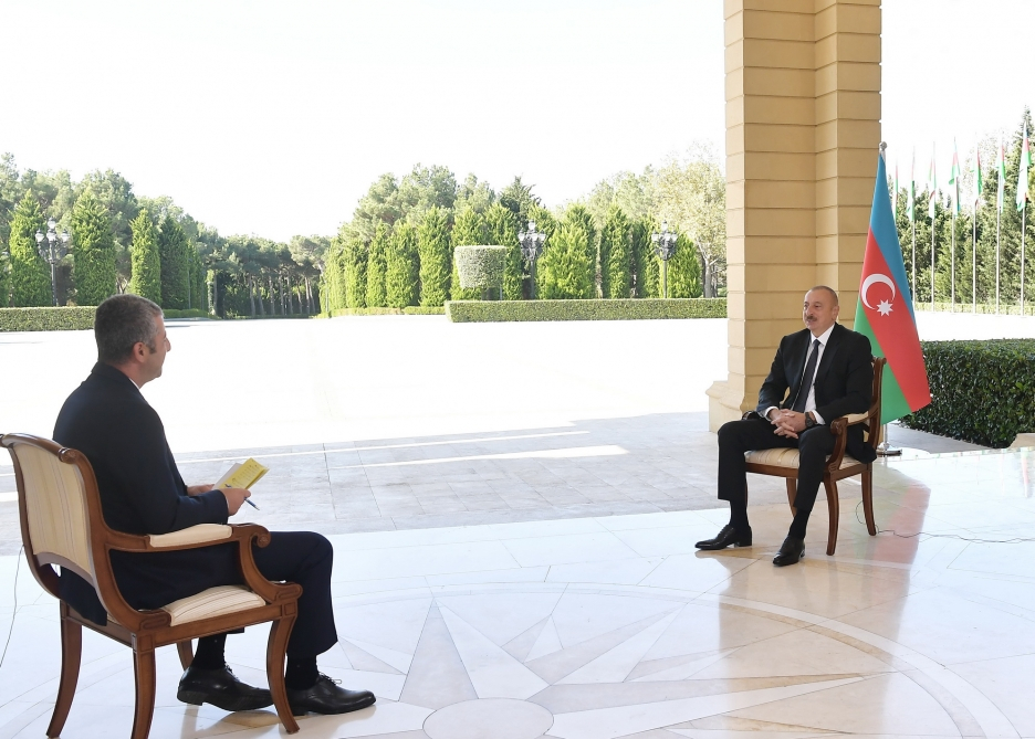 Президент Ильхам Алиев дал интервью телеканалу CNN-Türk - ФОТО