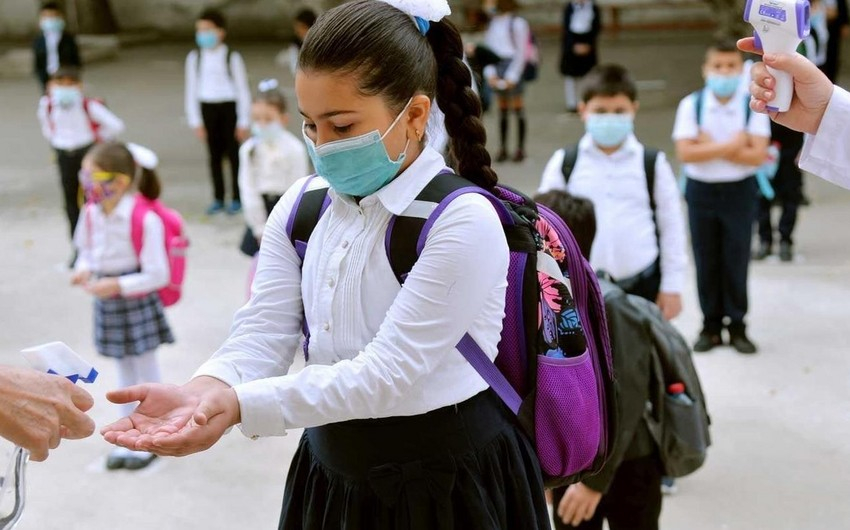 В Азербайджане еще у 55 школьников выявлен коронавирус