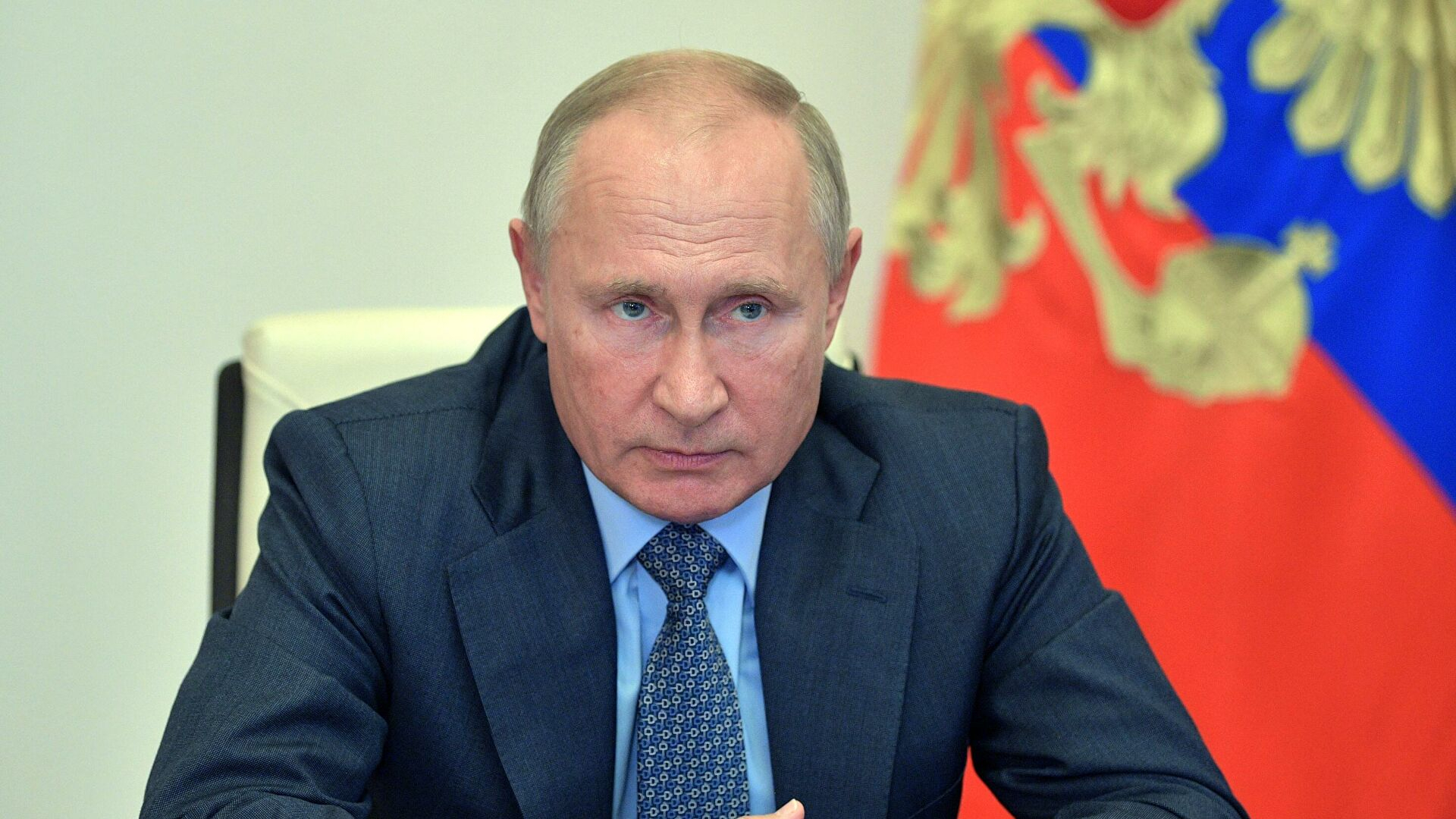 Путин обсудил с членами Совбеза cитуацию по Карабаху
