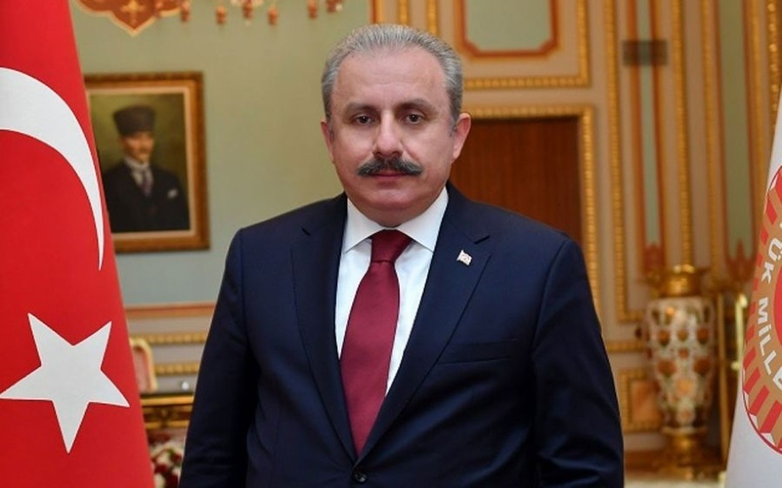 Председатель парламента Турции прибыл в Азербайджан