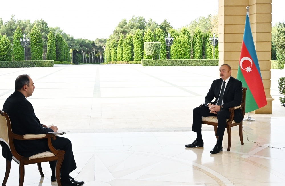 Президент Ильхам Алиев дал интервью российскому агентству "Интерфакс" - ФОТО