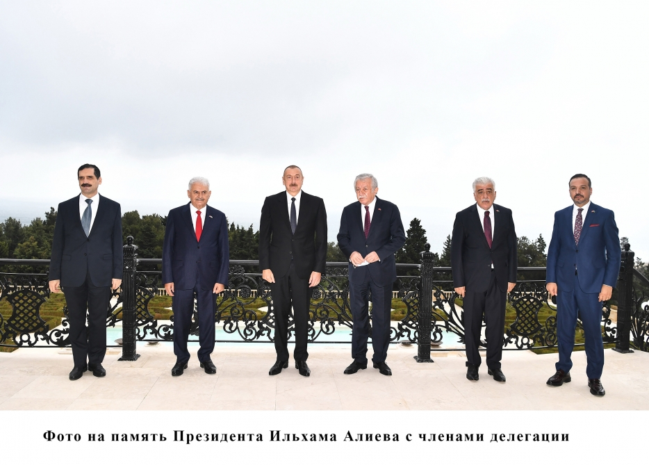 Президент Ильхам Алиев принял делегацию во главе с Бинали Йылдырымом - ФОТО