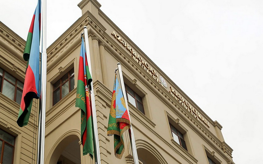 Минобороны: Азербайджанская армия не подвергает обстрелу мирное население
