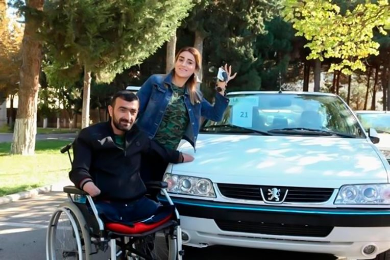 Группе инвалидов войны предоставлены автомобили - ФОТО