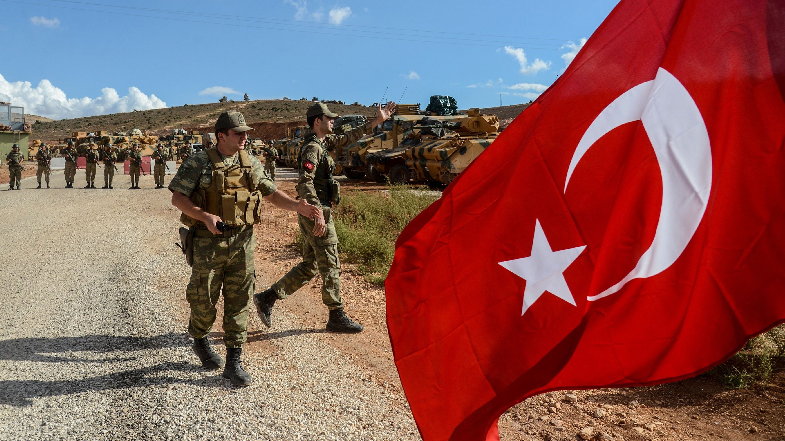Турция и Россия подписали договор о Миротворческом центре по контролю за прекращением огня