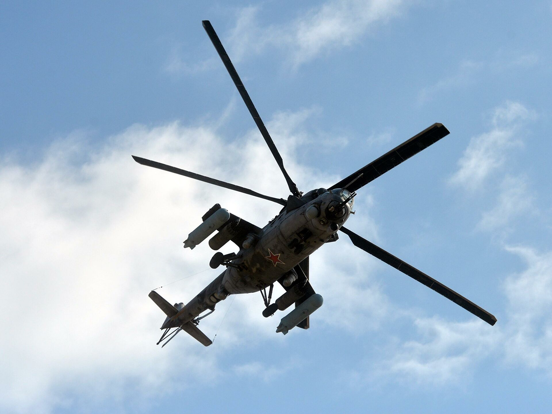 В миротворческой операции в Карабахе задействуют боевые вертолеты