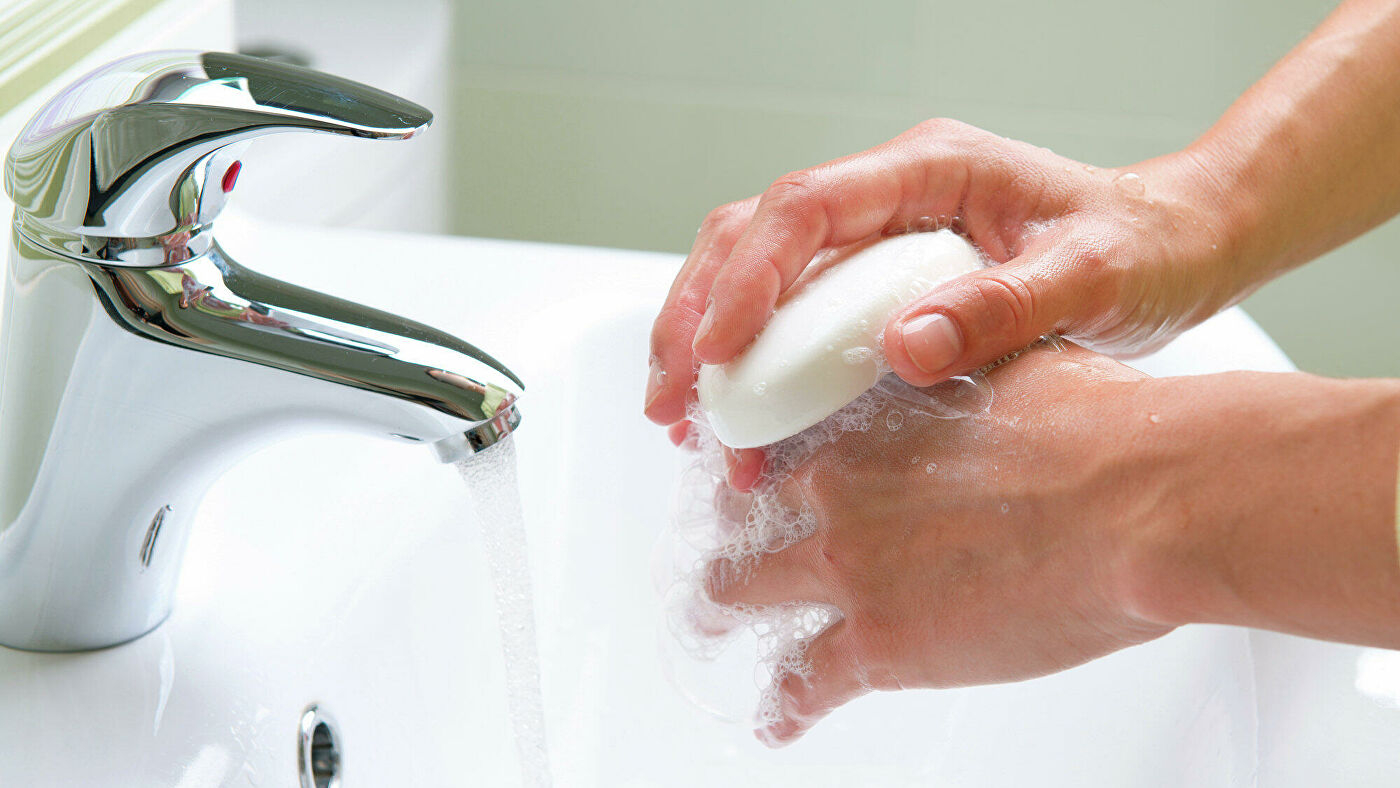 Стало известно, какое мыло помогает в борьбе с коронавирусом