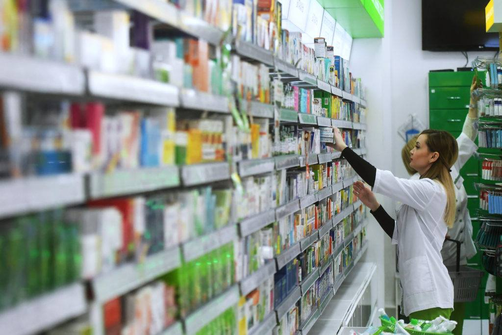 В Азербайджане в выходные будут работать только аптеки и продуктовые магазины
