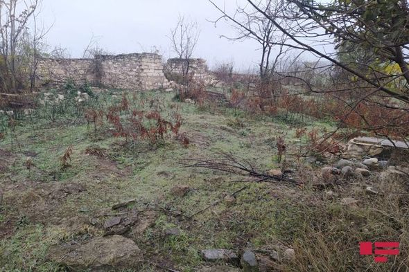 Армяне разрушили кладбище в городе Физули - ФОТО