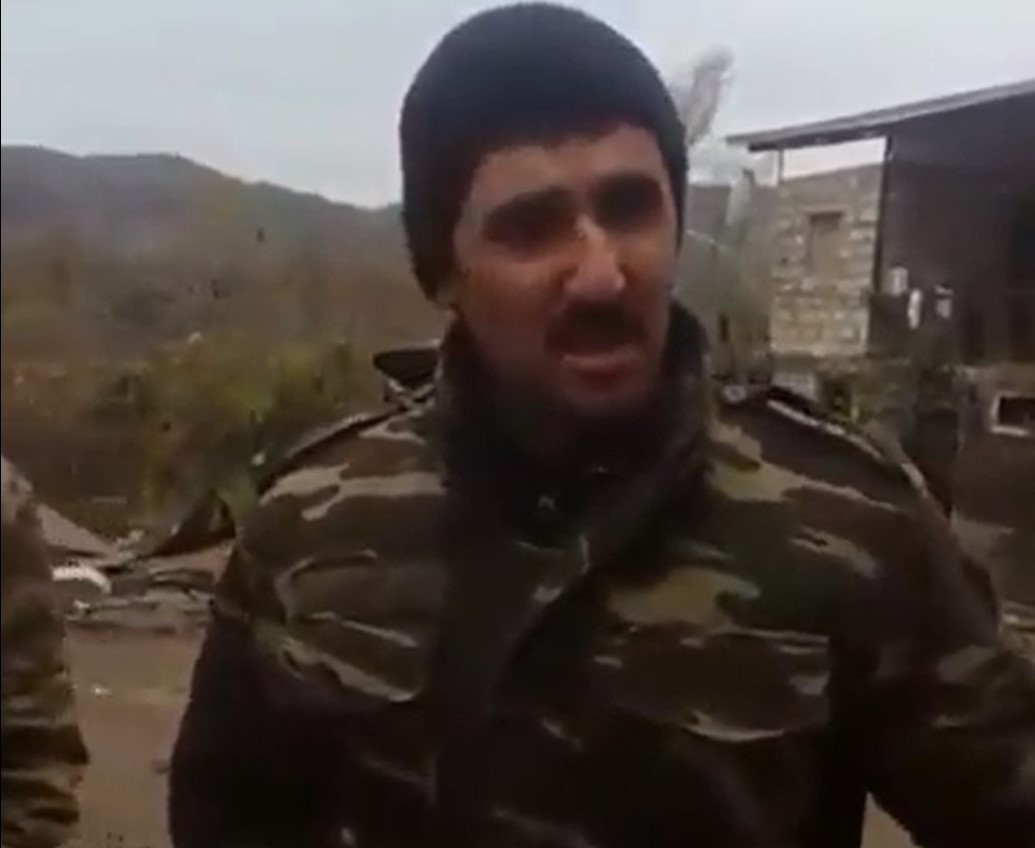 Азербайджанский солдат: "Один просит машину, второй – квартиру. Стыдно"