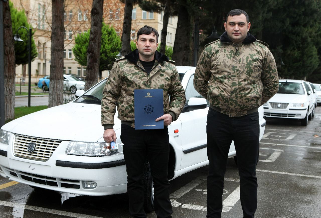 Инвалидам Карабахской войны передано еще 50 автомобилей - ФОТО