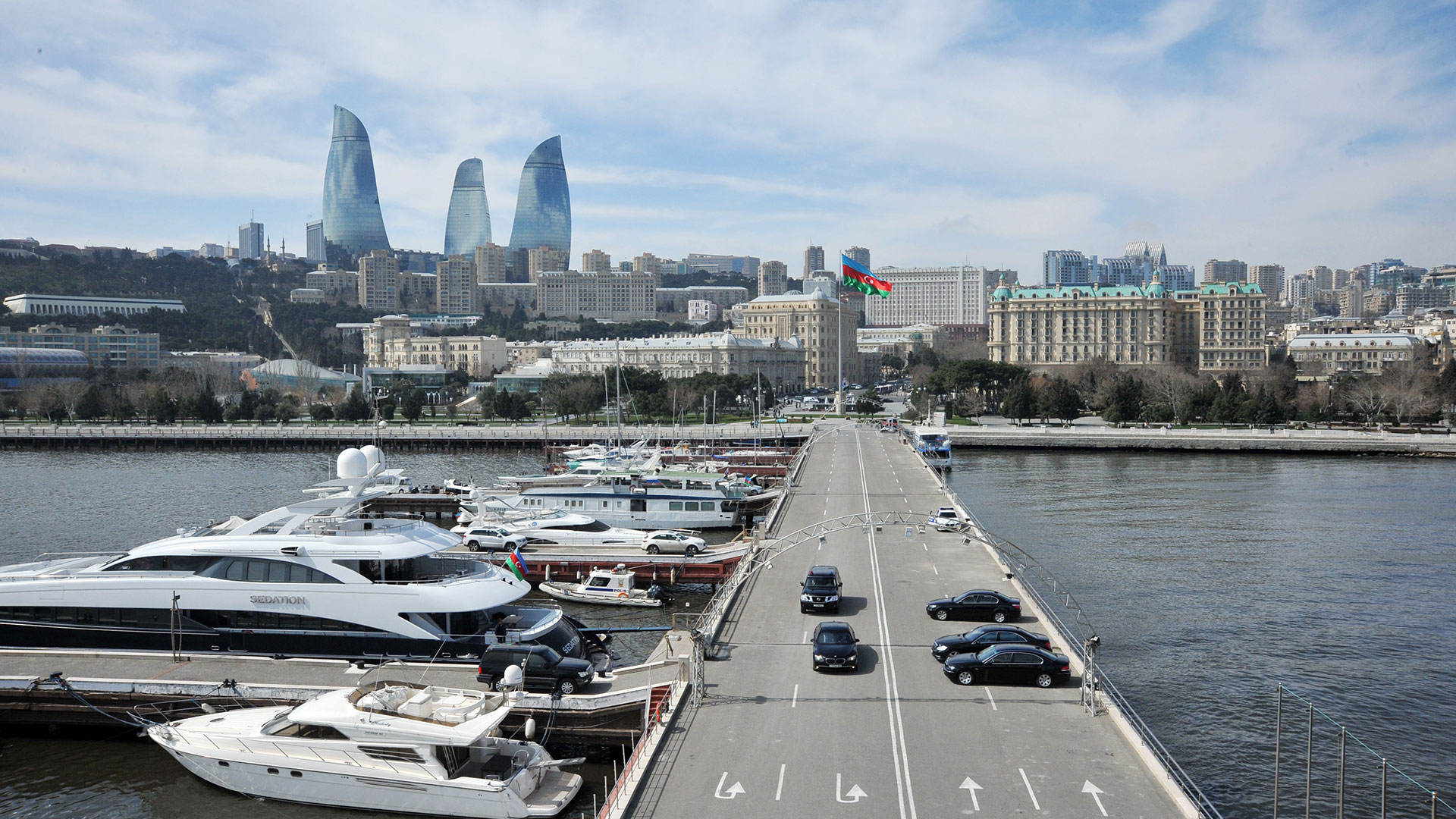 Предупреждение для жителей Баку: Не выходите на улицу! - ФОТО