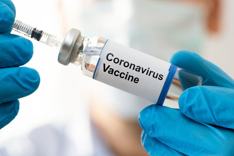 Названо идеальное время для вакцинации переболевших COVID-19