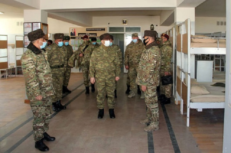Закир Гасанов проверил уровень обеспечения и боевой подготовки войск на освобожденных территориях - ФОТО