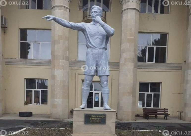 Министерство прокомментировало ситуацию в связи с памятником Тофику Бахрамову