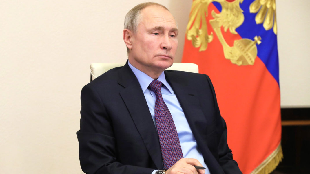 Путин: Договоренности РФ, Азербайджана и Армении по Карабаху последовательно реализуются