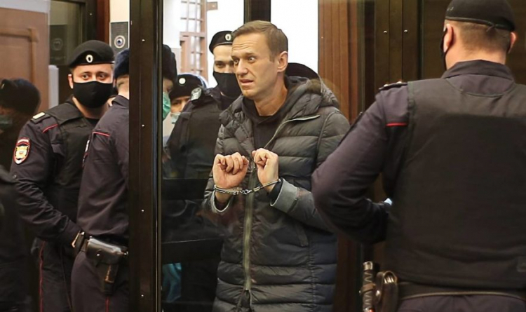 Евросоюз призвал немедленно освободить Навального