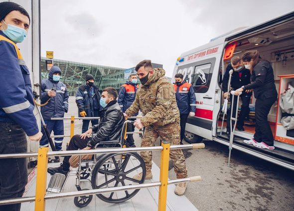 YAŞAT отправил на лечение в Турцию еще 10 участников войны - ФОТО