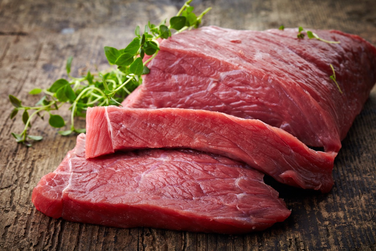 Азербайджан вдвое сократил импорт мяса