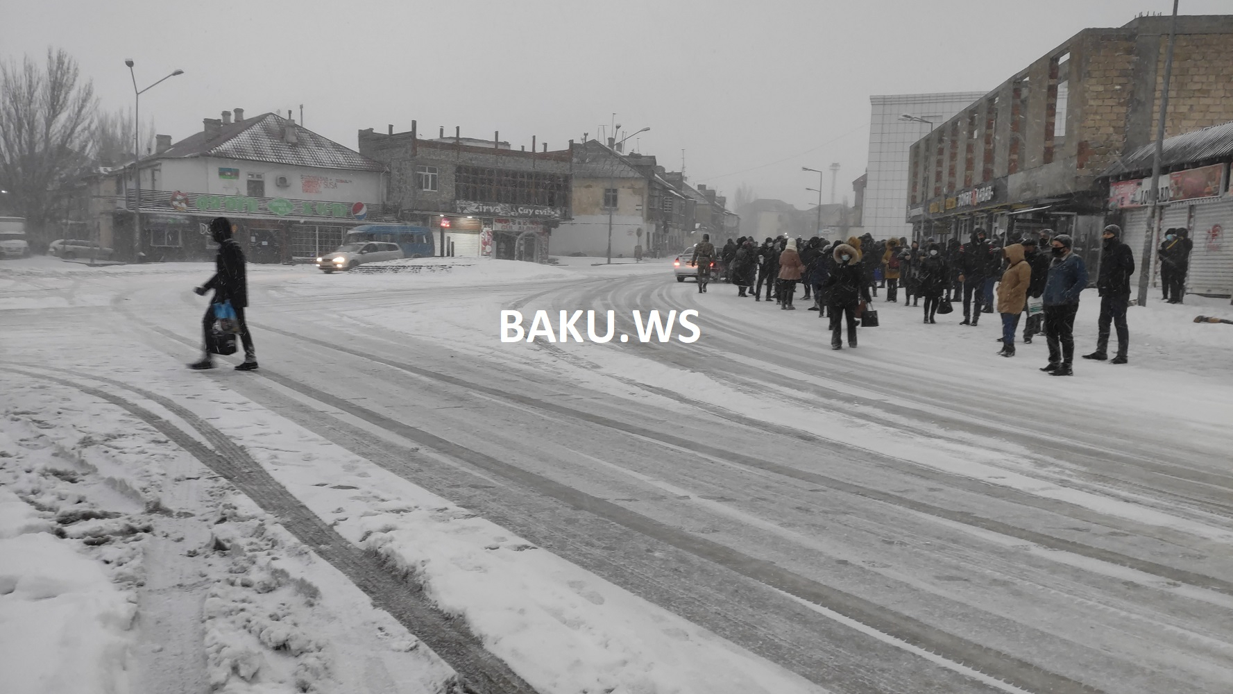 В Баку 12 человек получили травмы из-за гололеда - ОБНОВЛЕНО