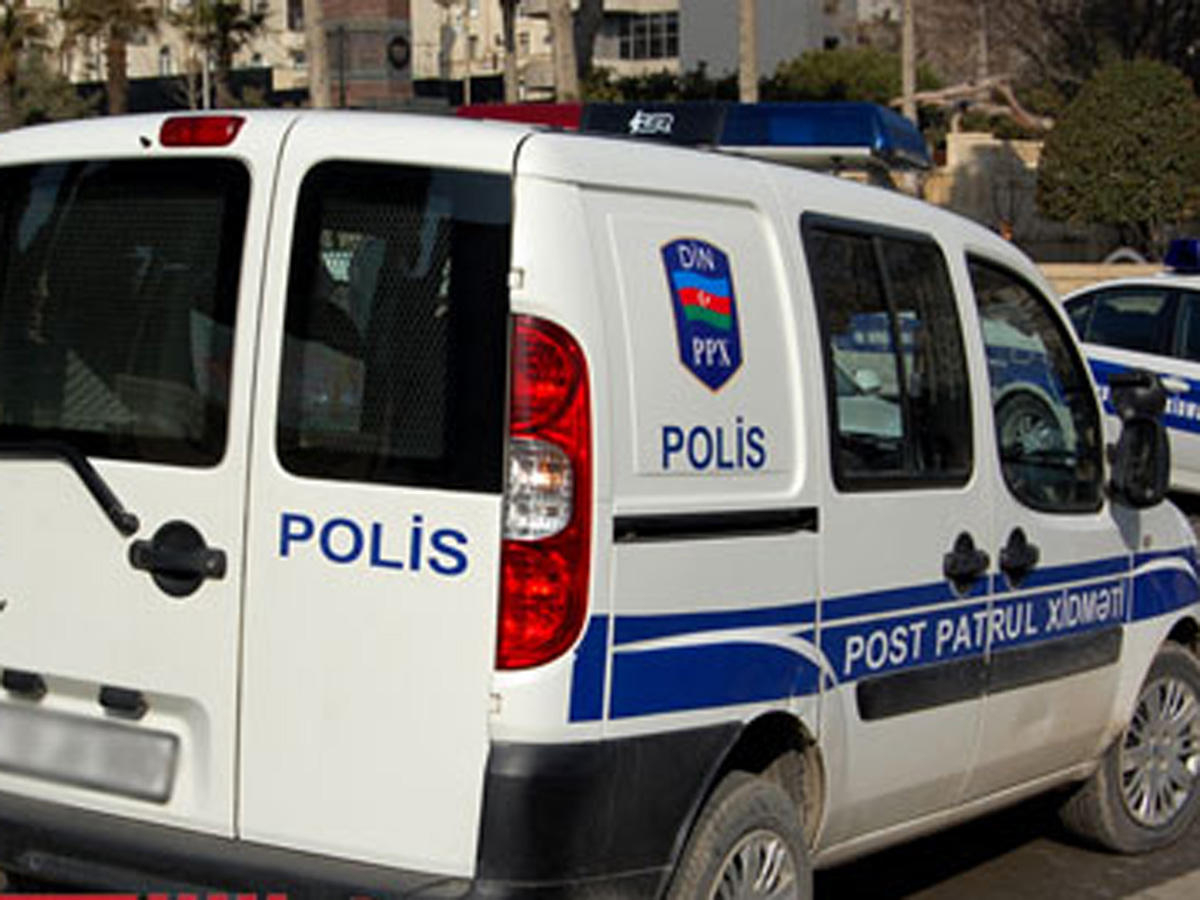 В центре Баку неизвестные избили парня и девушку