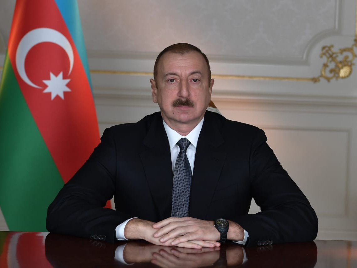 Ильхам Алиев: Нужно быть сумасшедшим, чтобы инвестировать средства в Армению