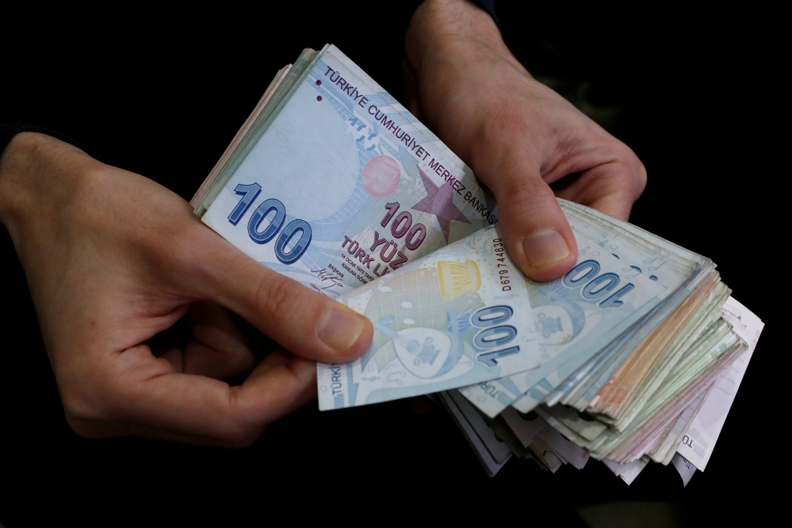Как повлияет падение турецкой лиры на экономику Азербайджана?