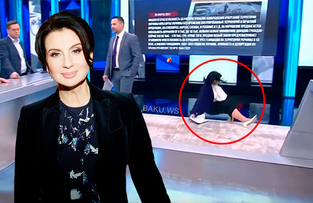 В России известная телеведущая упала в прямом эфире и сломала руку - ВИДЕО