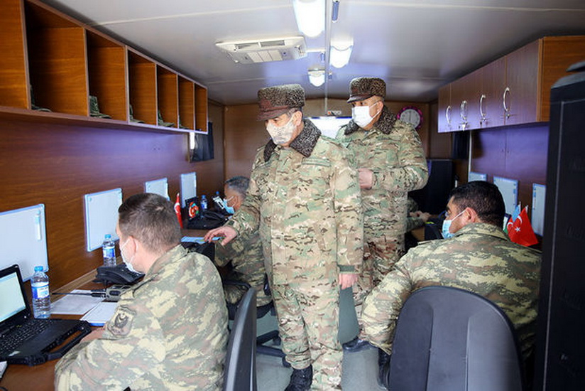 Продолжаются тактико-специальные учения с участием азербайджанских и турецких военнослужащих