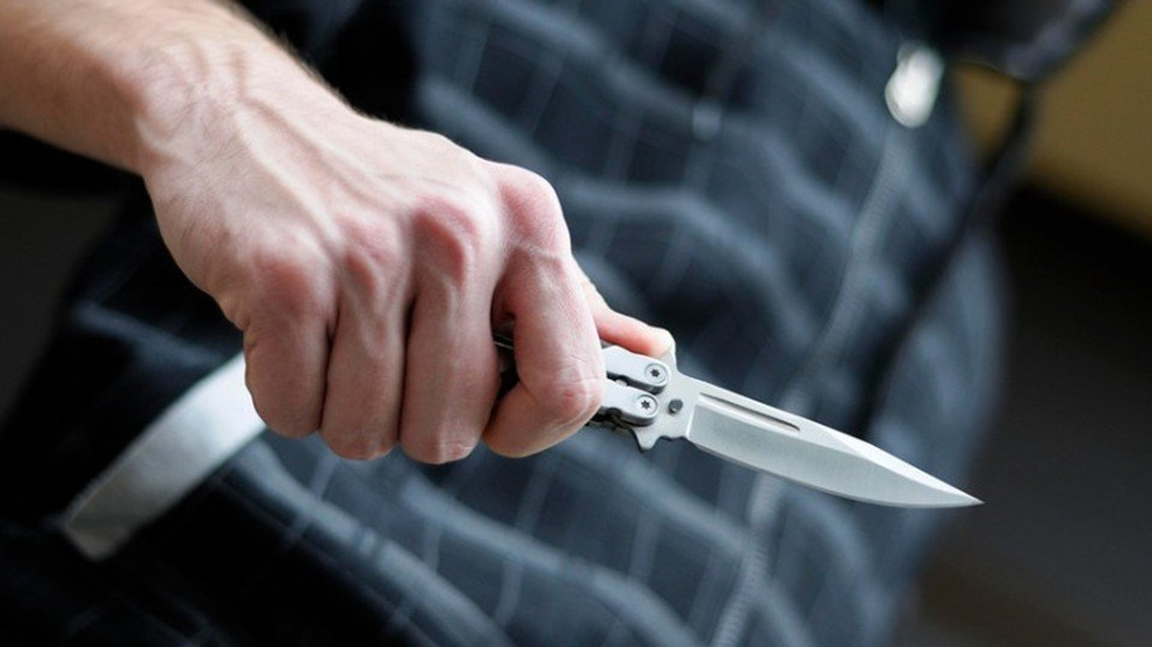 В Бинагади мужчине нанесли ножевое ранение