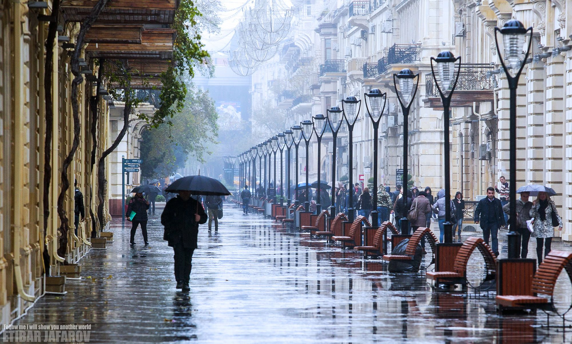 Завтра в Баку ожидаются дождь и ветер