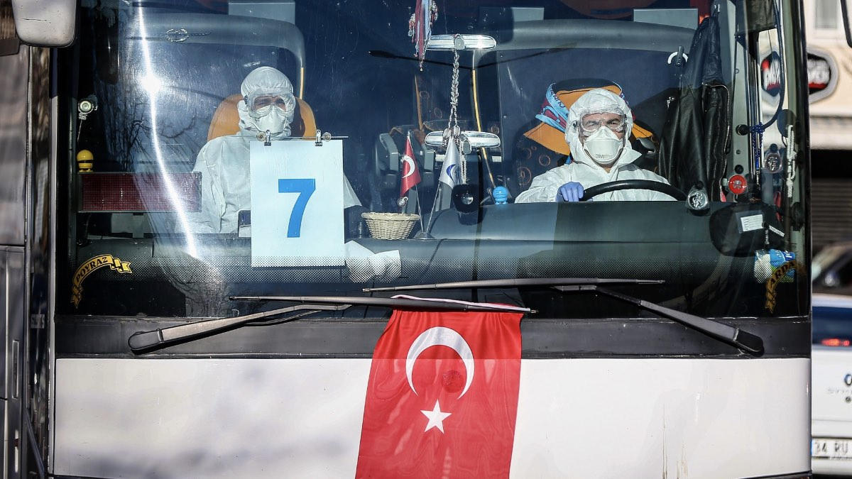 В Турции сообщили о самом сложном периоде пандемии коронавируса