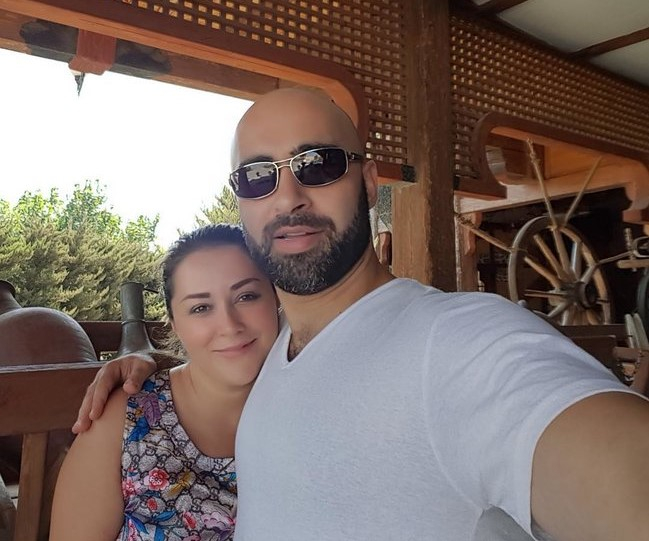 Певица Хатира Ислам вместе с мужем госпитализированы с коронавирусом