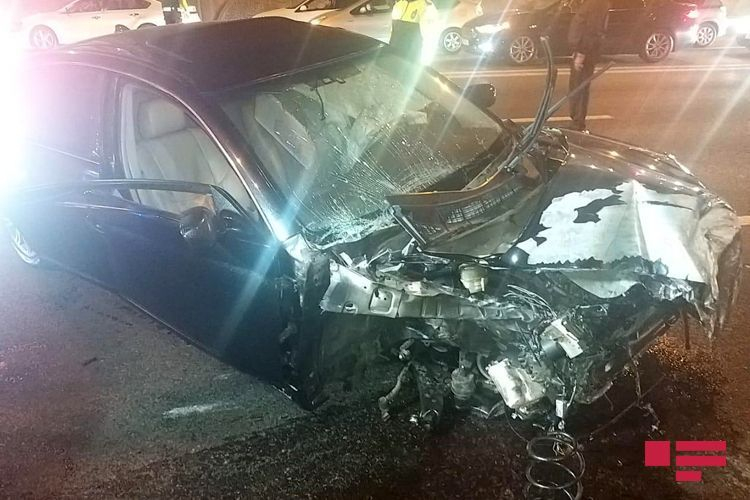 Страшное ДТП в Баку: столкнулись 3 автомобиля, пострадали три человека - ФОТО