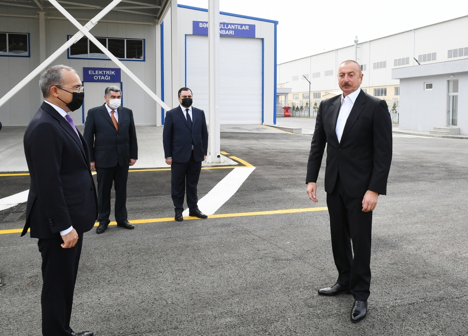 Президент Ильхам Алиев на открытии Гаджигабульского промышленного квартала - ФОТО