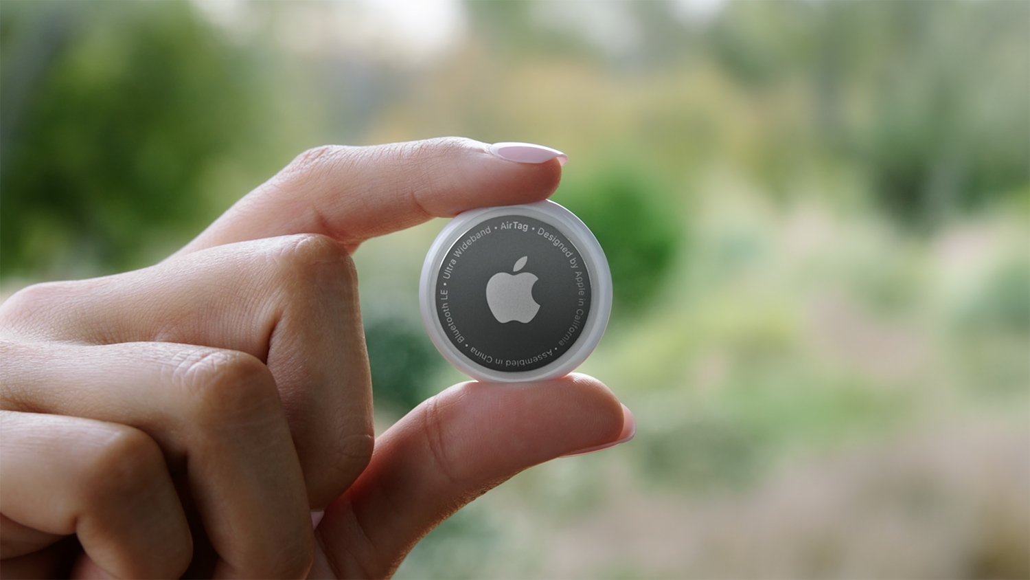 Apple представила прибор AirTags для поиска вещей