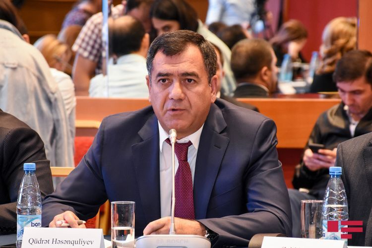 Депутат предложил повысить зарплату азербайджанским полицейским в 2 раза