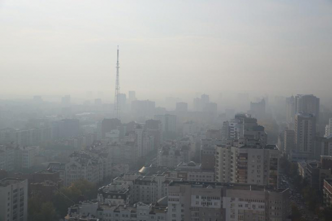 Заявление Минэкологии о пылевом тумане в Баку