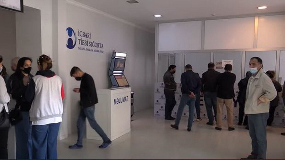 Baku TV расследовал причину столпотворения в одной из известных бакинских больниц - ВИДЕО
