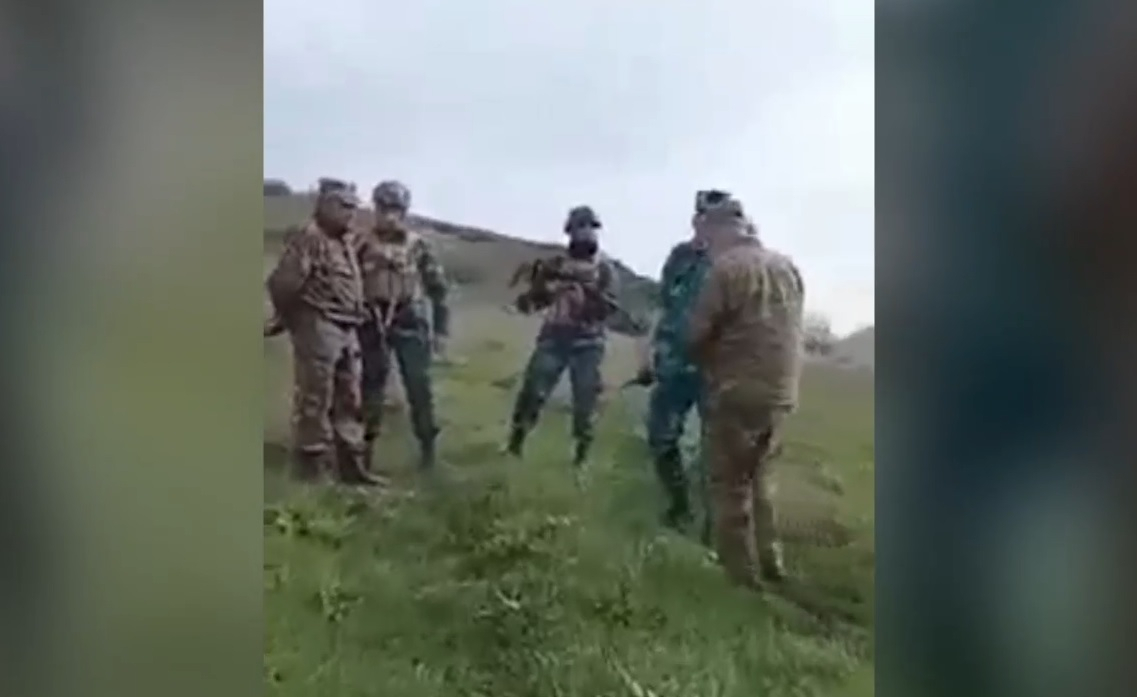 Азербайджанские пограничники пресекли провокацию армянского офицера - ВИДЕО
